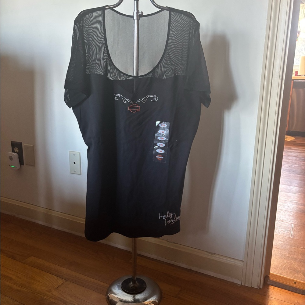 Woman’s sexy Harley Davidson shirt